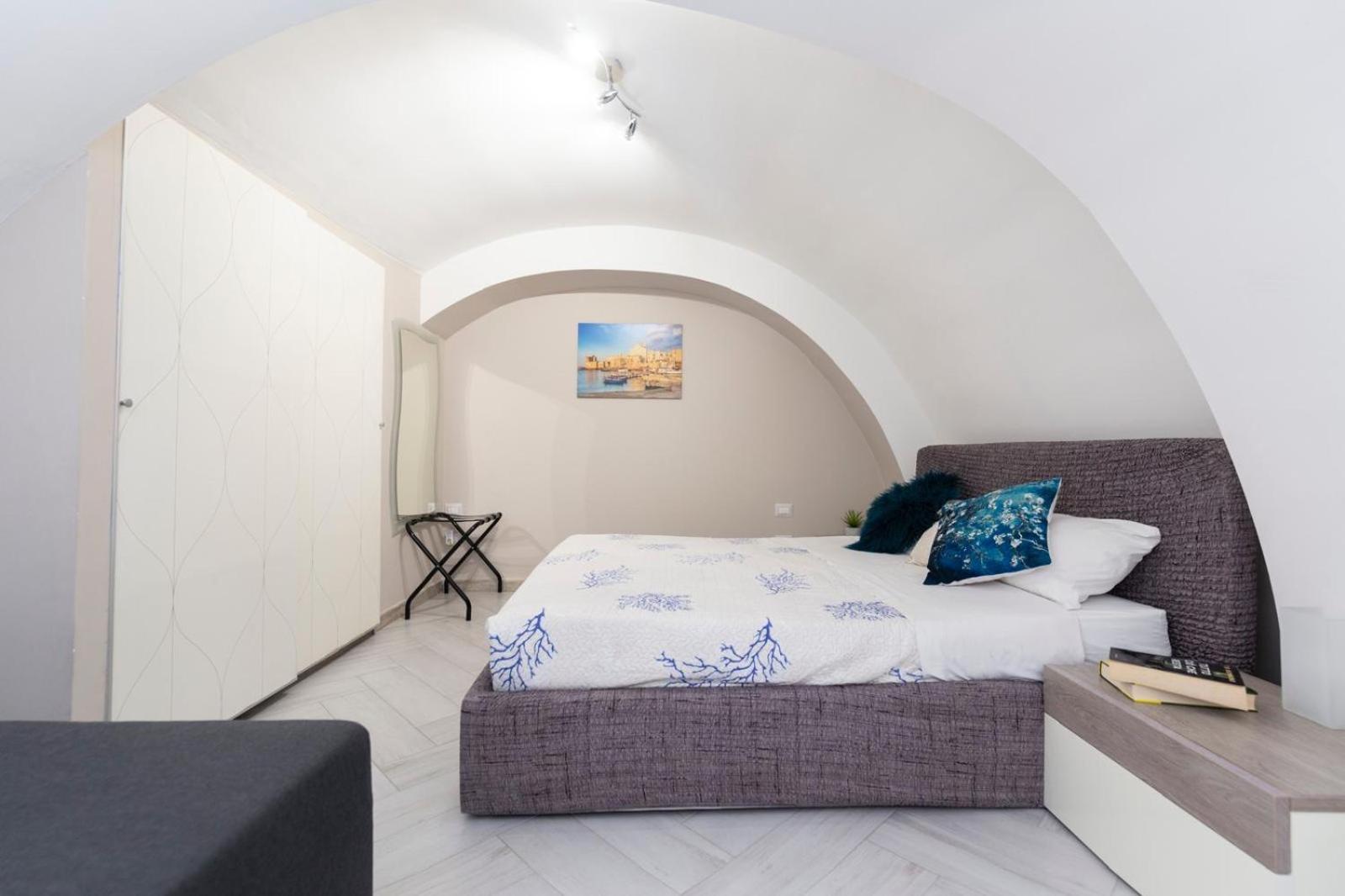 Апартаменты Felu'S House Джовинаццо Экстерьер фото